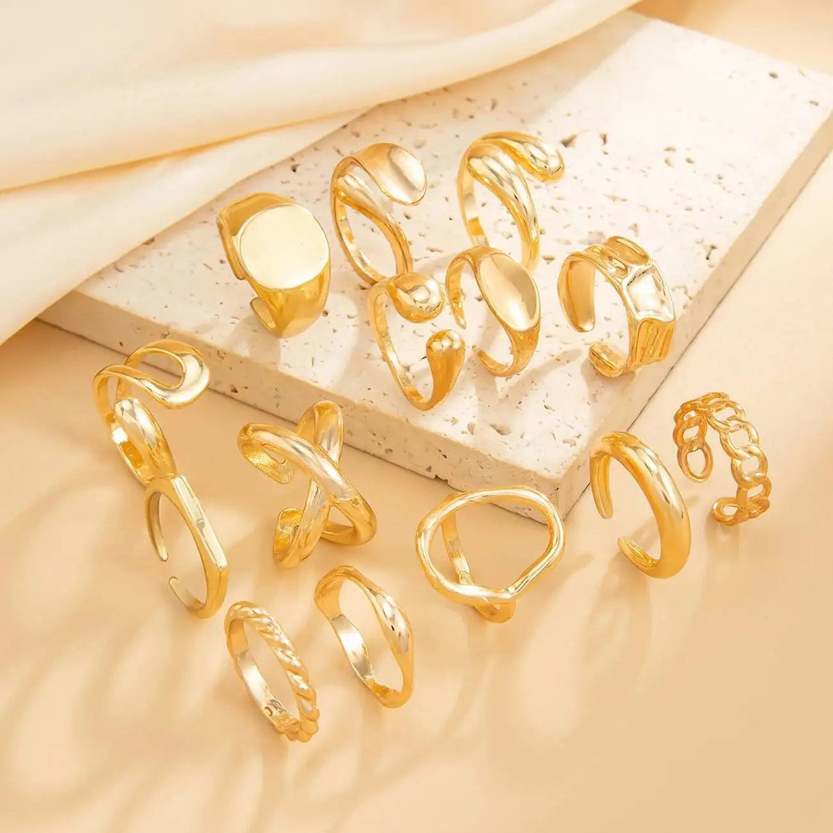 ASHLEY HARRIS — Geometric Ring Set — product image 4