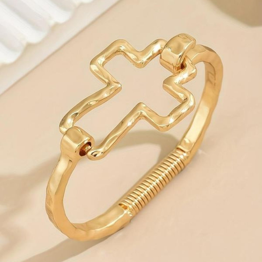 ASHLEY HARRIS — Chunky Cross Bracelet — product image 4