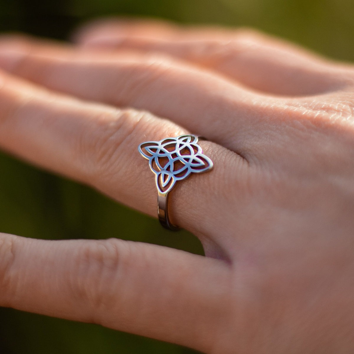 ASHLEY HARRIS — Witch Knot Ring — product image 4