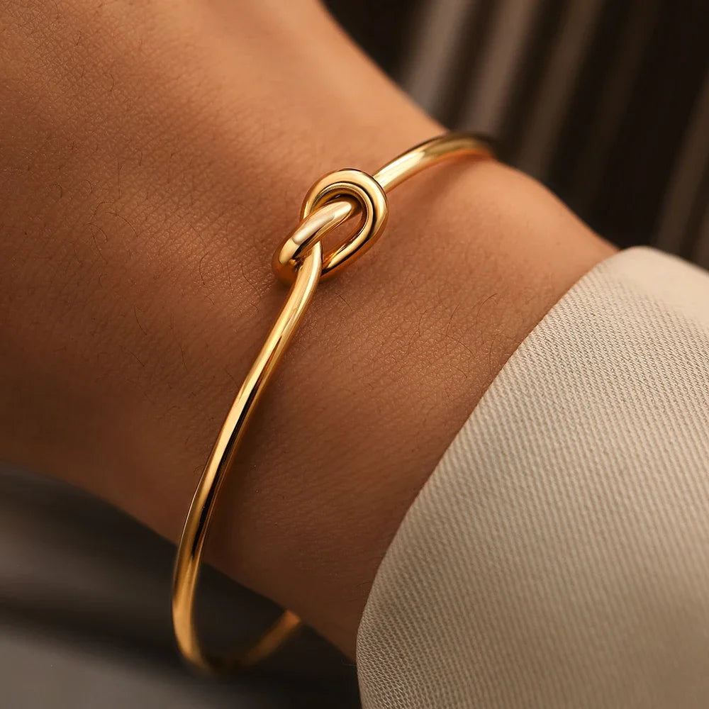 ASHLEY HARRIS — Knot Bracelet — product image 1